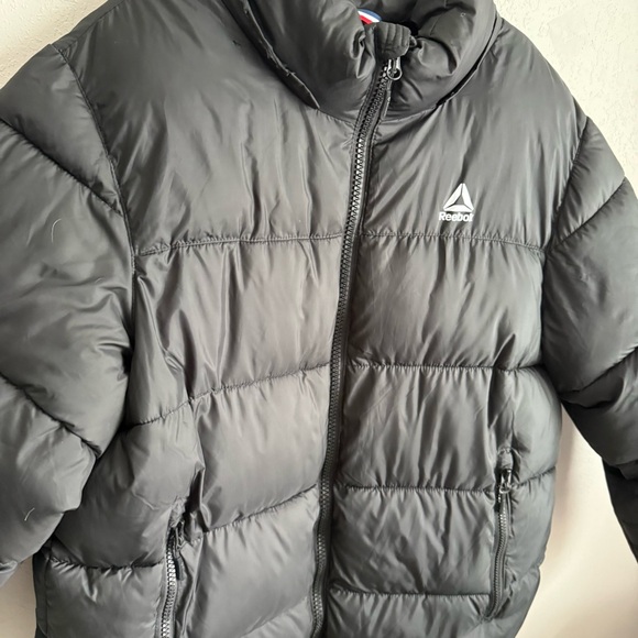 Men’s XXL Black Reebok Outdoor Winter Insulated Athletic Full Zip Puffer Jacket - Picture 2 of 9